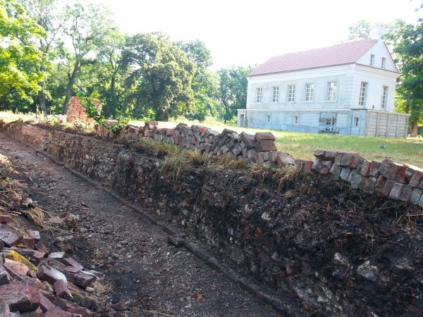 Letohrádek PORTZ - oprava historických bastionů a rekonstrukce objektu zámečku